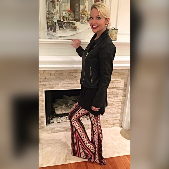 Amazing faux leather moto w/detachable fur LAST 1 - Picture 3 of 3