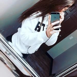 Meet your Posher, Harmony