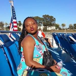 Meet your Posher, Dominique