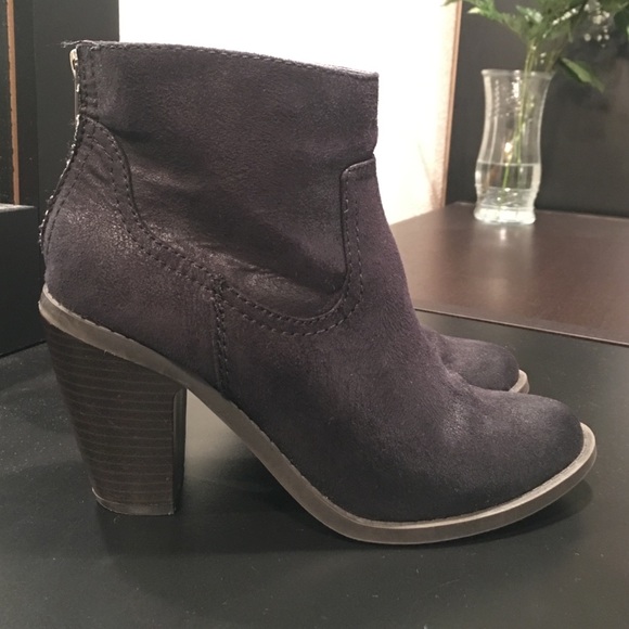 Black Mossimo booties