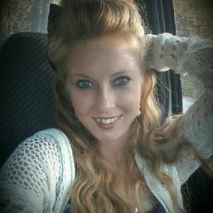 Meet your Posher, Kandi