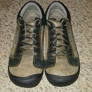 Ladies Keen casual shoes