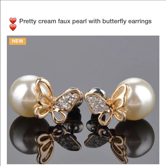 Faux pearl stud earrings with butterfly