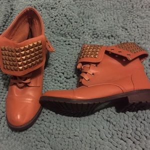 Brown studded boots ✨