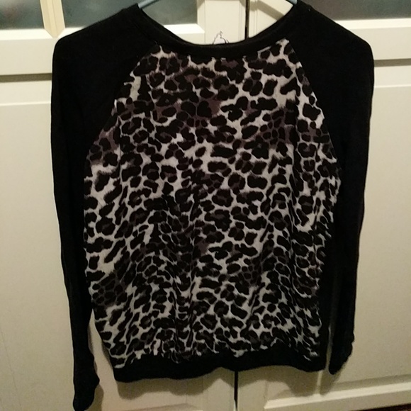 Cheetah long sleeve