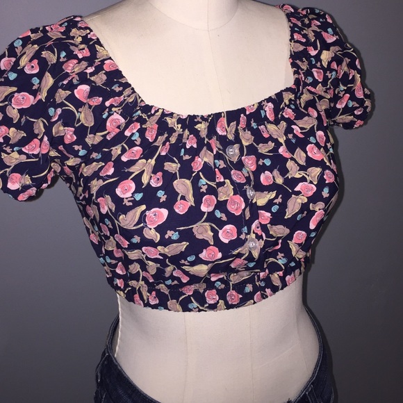 Urban Renewal Floral Crop Top Size M, worn once