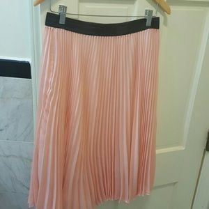 Pleated flare skirt