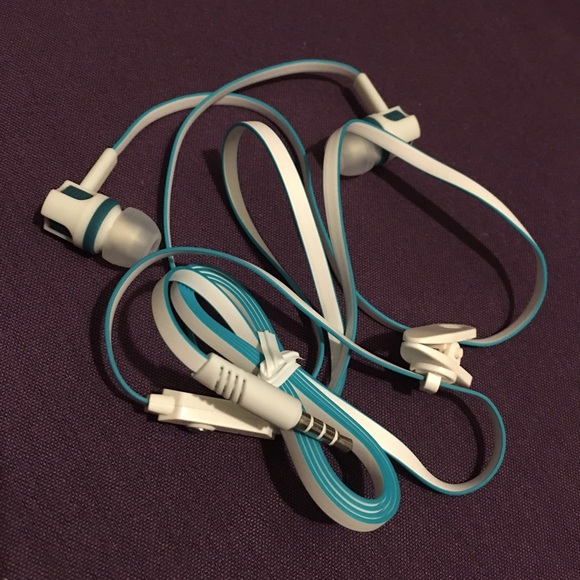 Headset/Earphone for iPhone / Samsung