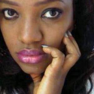 Meet your Posher, Eze