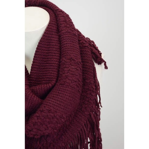 •BUY2/1FREE• Cuddle Love Burgundy Scarf - Picture 2 of 2