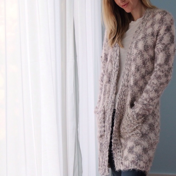 Bedford Fuzzy Soft Cardigan *LAST 1! - Picture 3 of 4