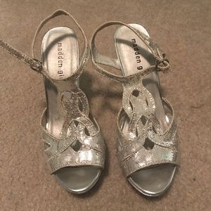 Silver sparkle high heel