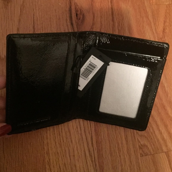 NWT Patent Leather Multi-Use Wallet
