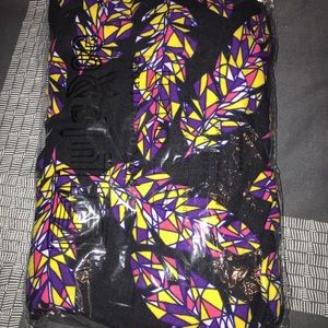 LuLaRoe TC Feather Leggings