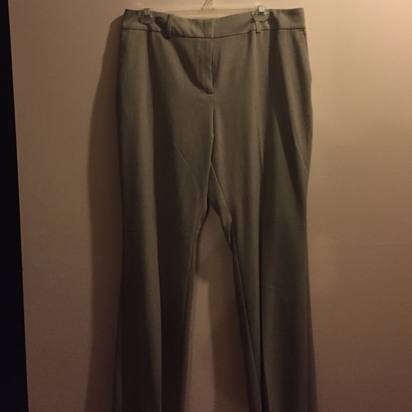 Ann Taylor grey curvy pants PETITE - Picture 1 of 3