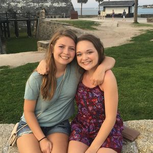 Meet your Posher, Elaine