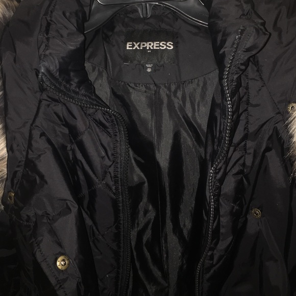 🎉SALE🎉Express jacket - Picture 2 of 3