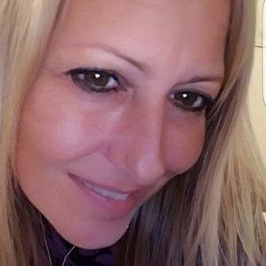 Meet your Posher, Pamela