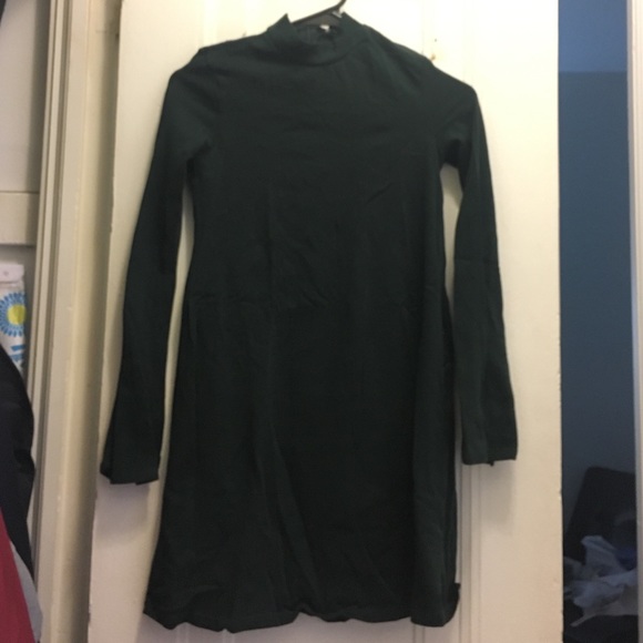 Zara Dresses & Skirts - Never worn hunter green mock turtleneck Zara