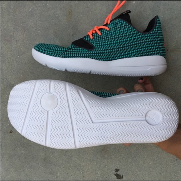 NWOB JORDAN ECLIPSE sz 5.5 youth / 7 women - Picture 3 of 4