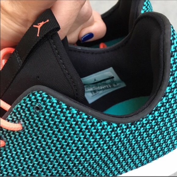 NWOB JORDAN ECLIPSE sz 5.5 youth / 7 women - Picture 4 of 4