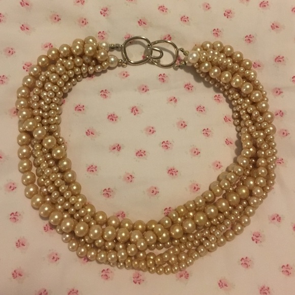 Vintage pearl choker necklace