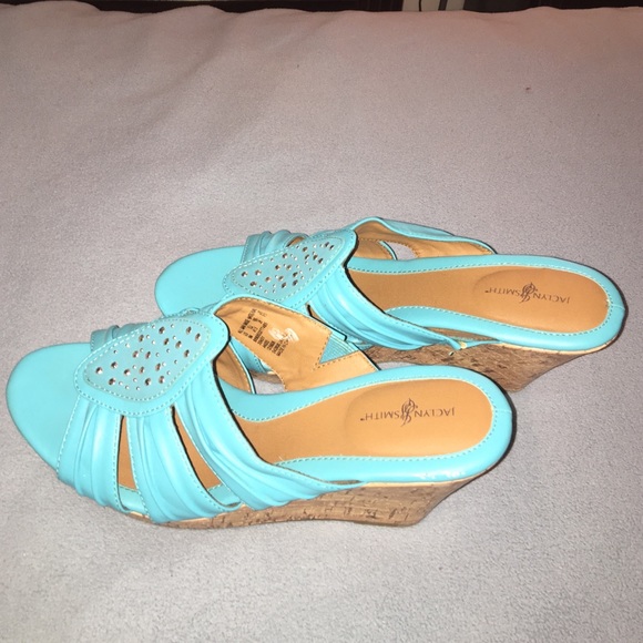 Shoes - Picture 2 of 4