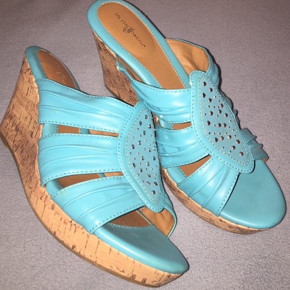 Shoes - Picture 4 of 4