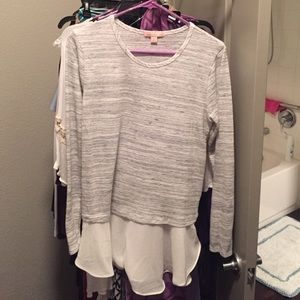 Gray sweater with chevron underlay