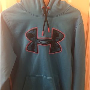 Men's Small Under Armour Hoodie