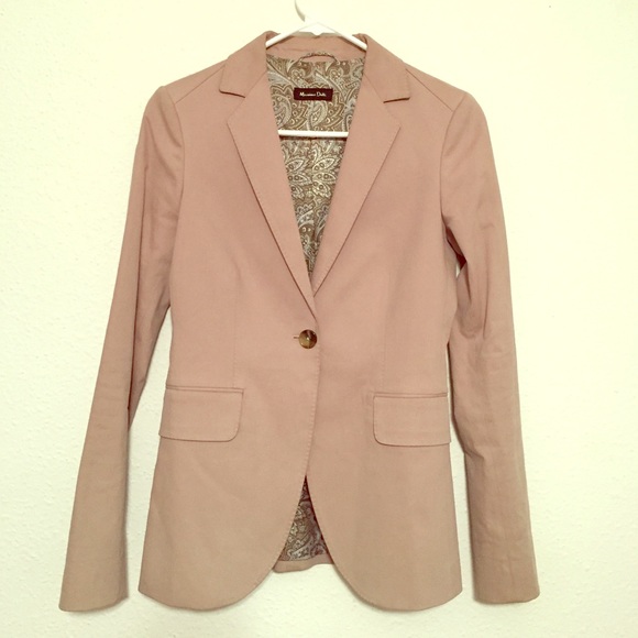 Beautiful blazer a must for this season