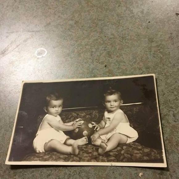 Meet your Posher, Debra - Picture 1 of 1