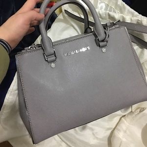Authentic Michael Kors double Zip handbag satchel