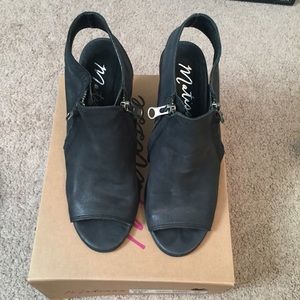 Matisse Dolan Peep toe bootie