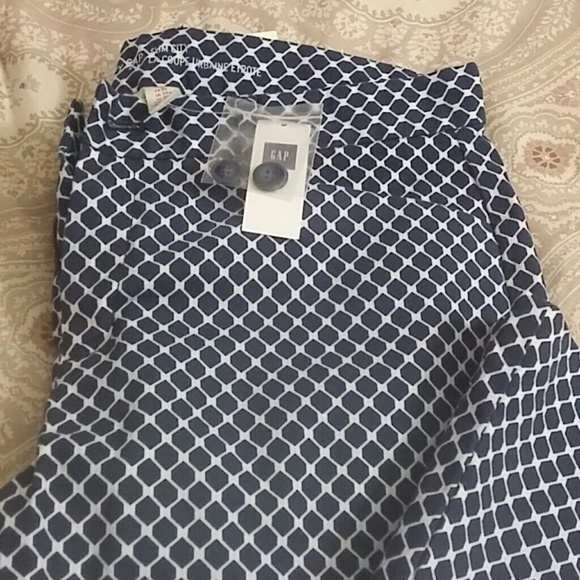 Capri pants - Picture 2 of 3