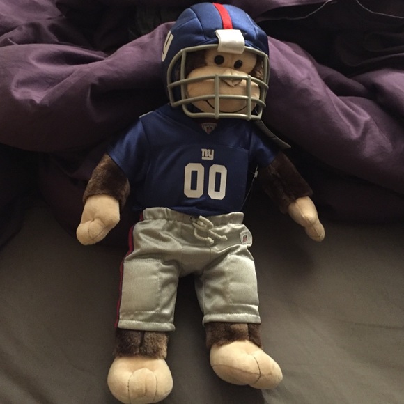 Giants monkey build a bear