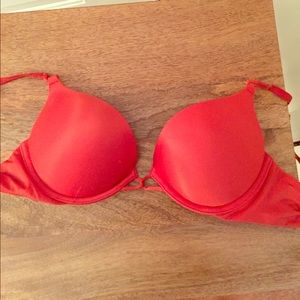 Victoria's Secret red bombshell push-up bra 32B