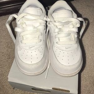 Nike Air Force 1, Toddler Size 7 WHITE.