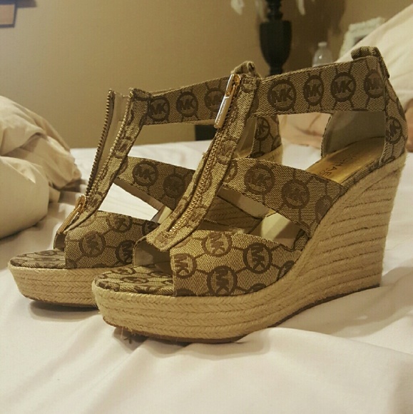 Michael kors wedges