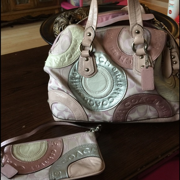 Coach purse with matching wristlet