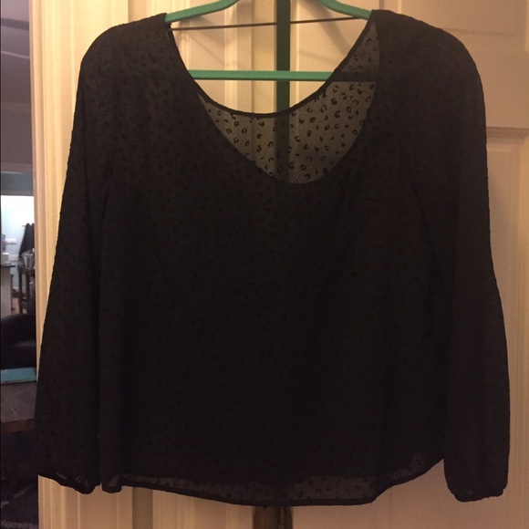 Volcum shirt- must wear something under it