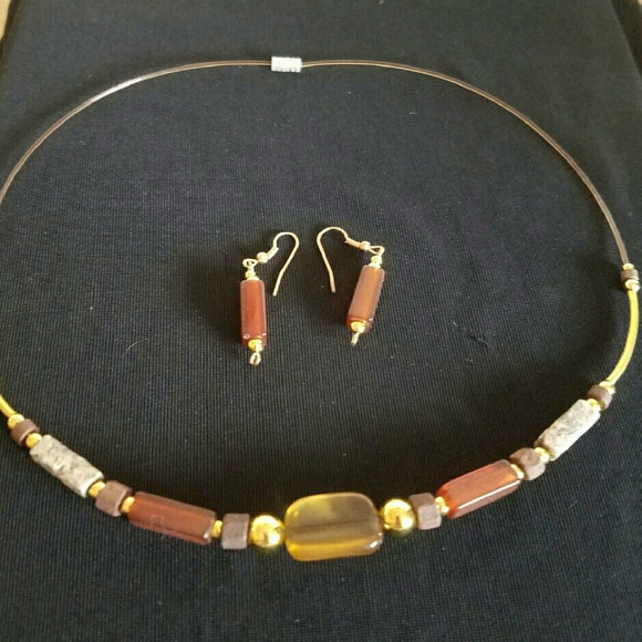 Jewelry Set - Picture 1 of 1