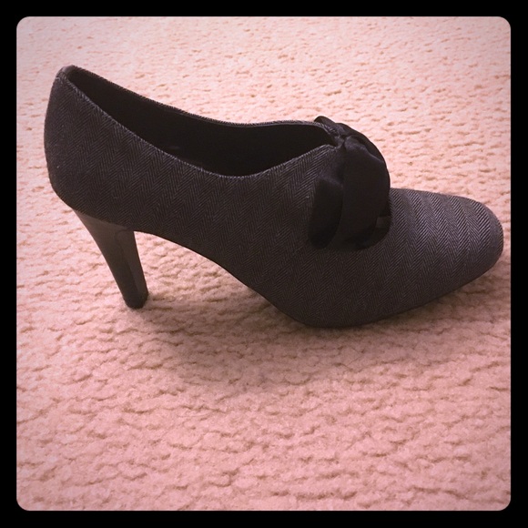 Women's 5 1/2 Its OK shoes