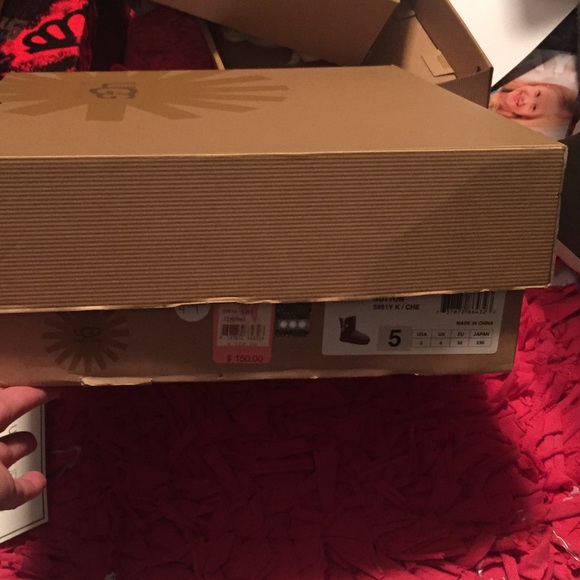 Ugg Packaging - image 3