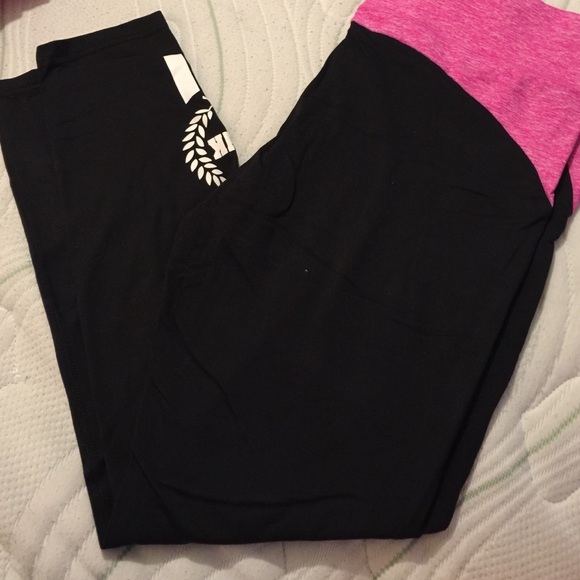 PINK ultimate Yoga leggings