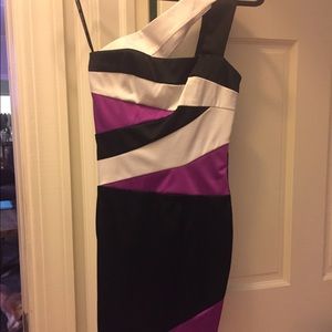 Beautiful cocktail/black tie dress