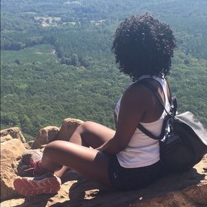 Meet your Posher, Annastacia