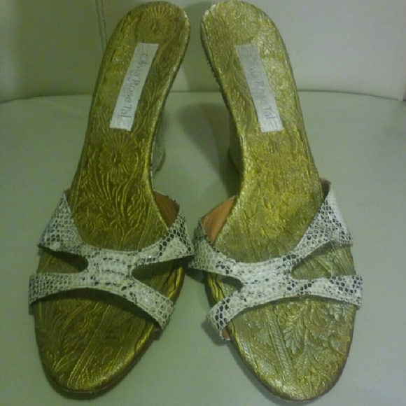 Shoe - Picture 2 of 2