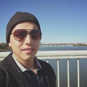 Meet your Posher, Christopher