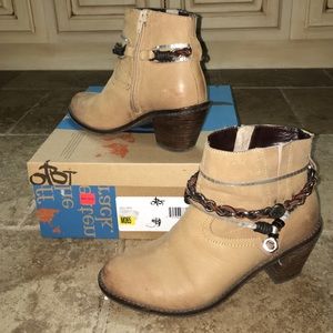 OTBT Belfair Desert Boot